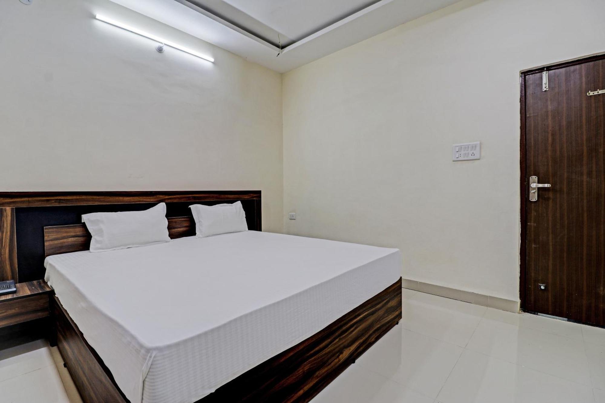 Hotel O Midway Treat Dhar Dhār Exterior foto
